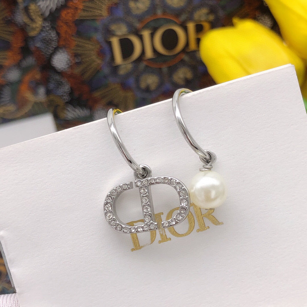 Dior Silver-Tone Star Pearl-Look Earrings - product image 1