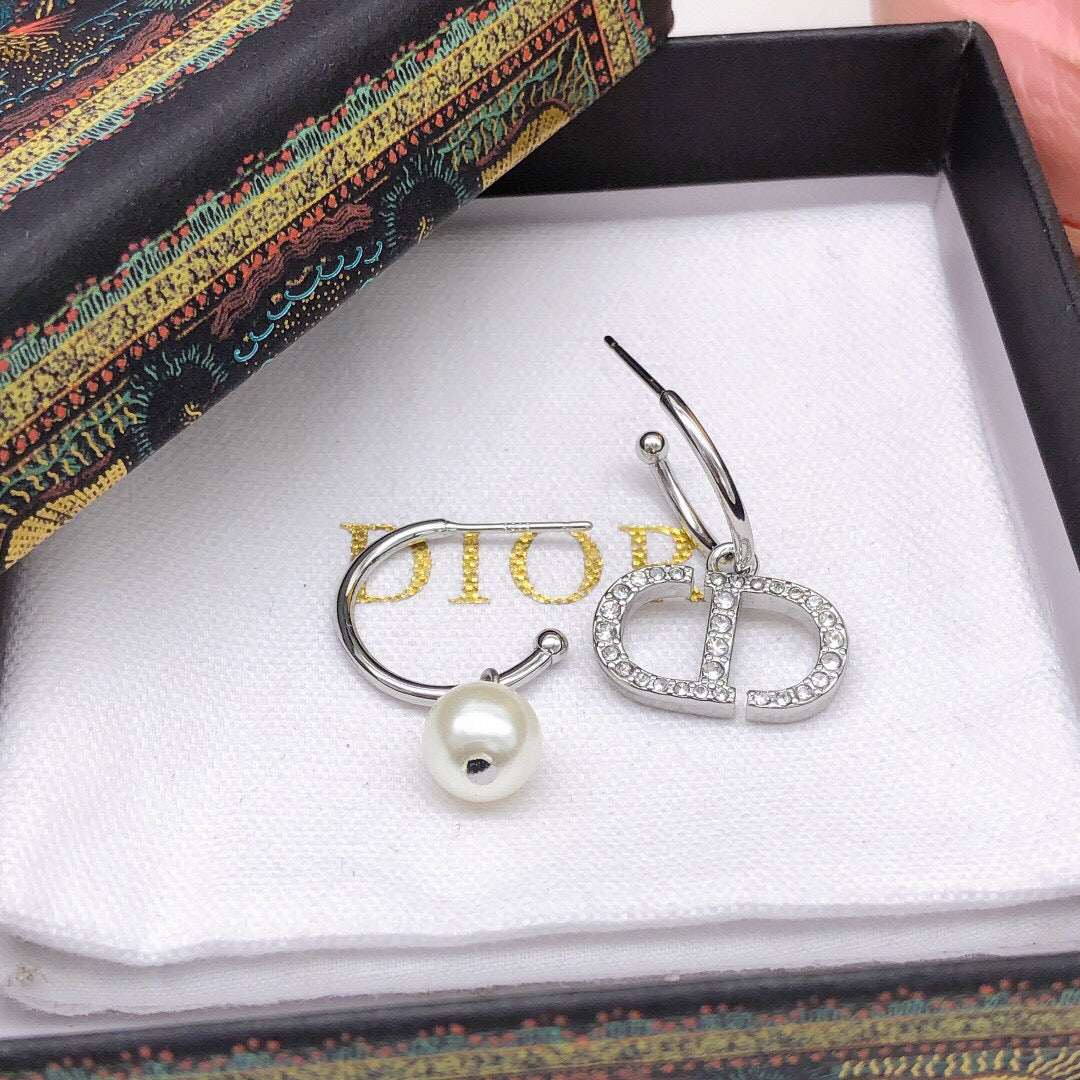 Dior Silver-Tone Star Pearl-Look Earrings - product image 4