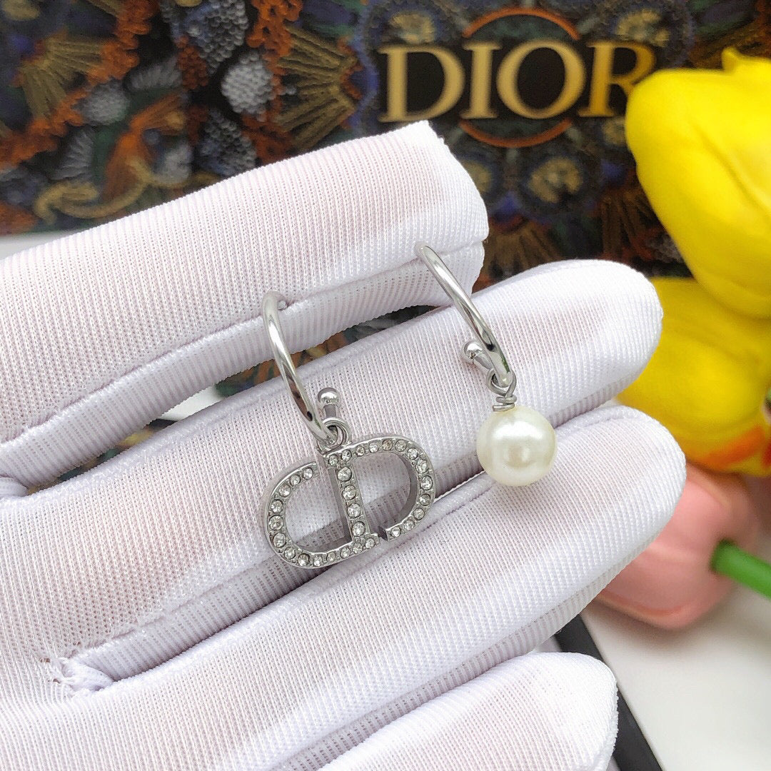 Dior Silver-Tone Star Pearl-Look Earrings - product image 3