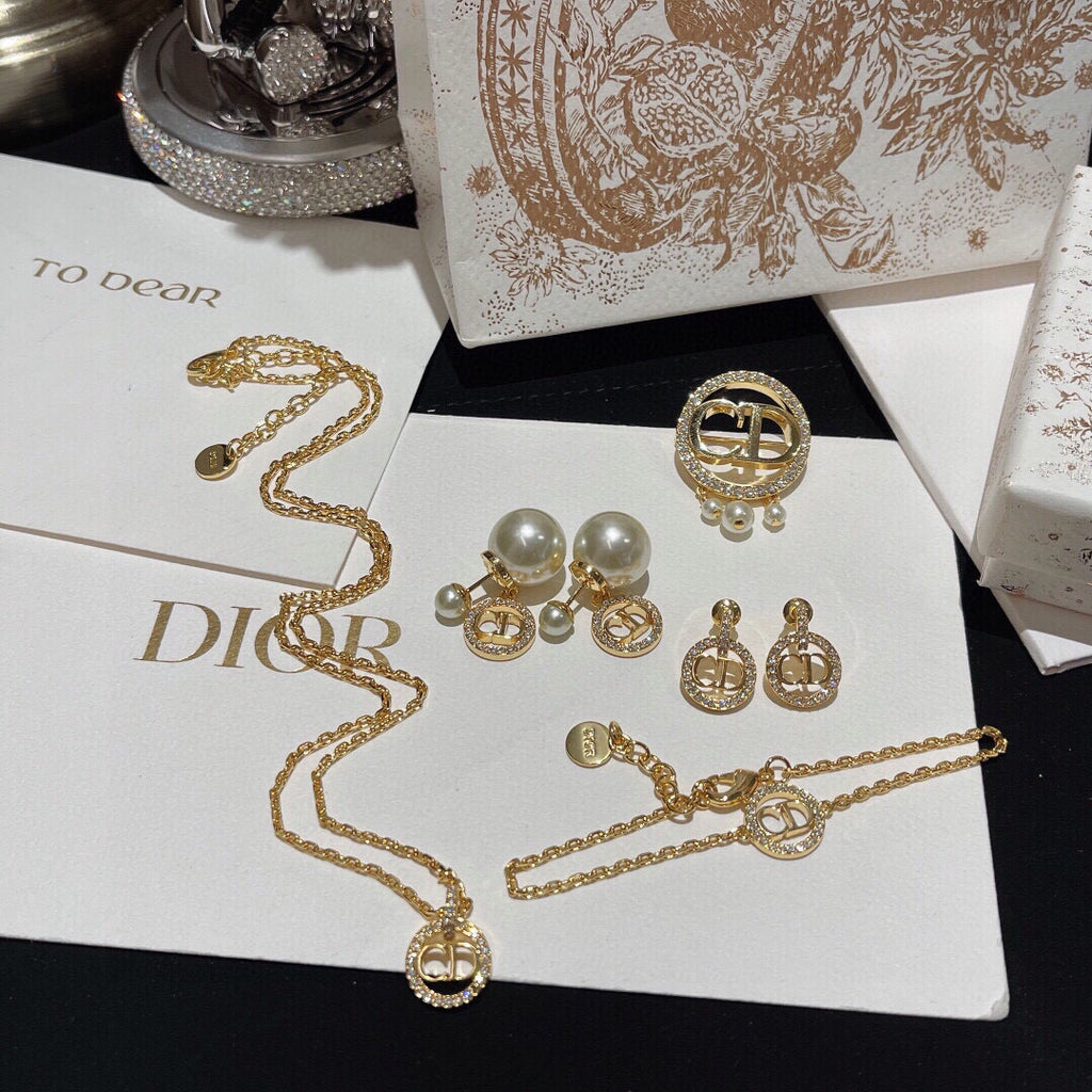 Dior Circular CD Pearl-Look Jewelry - product image 3