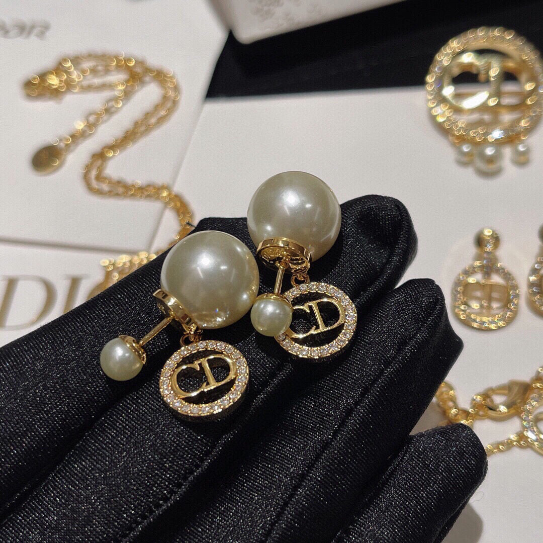 Dior Circular CD Pearl-Look Jewelry - product image 1