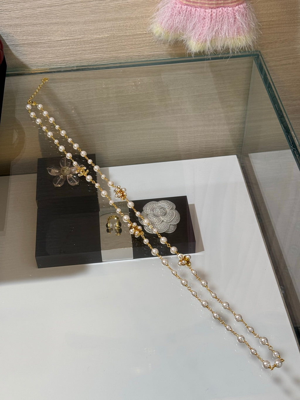 Chanel Interlocking C Gold-Tone Pearl Necklace - album image 3