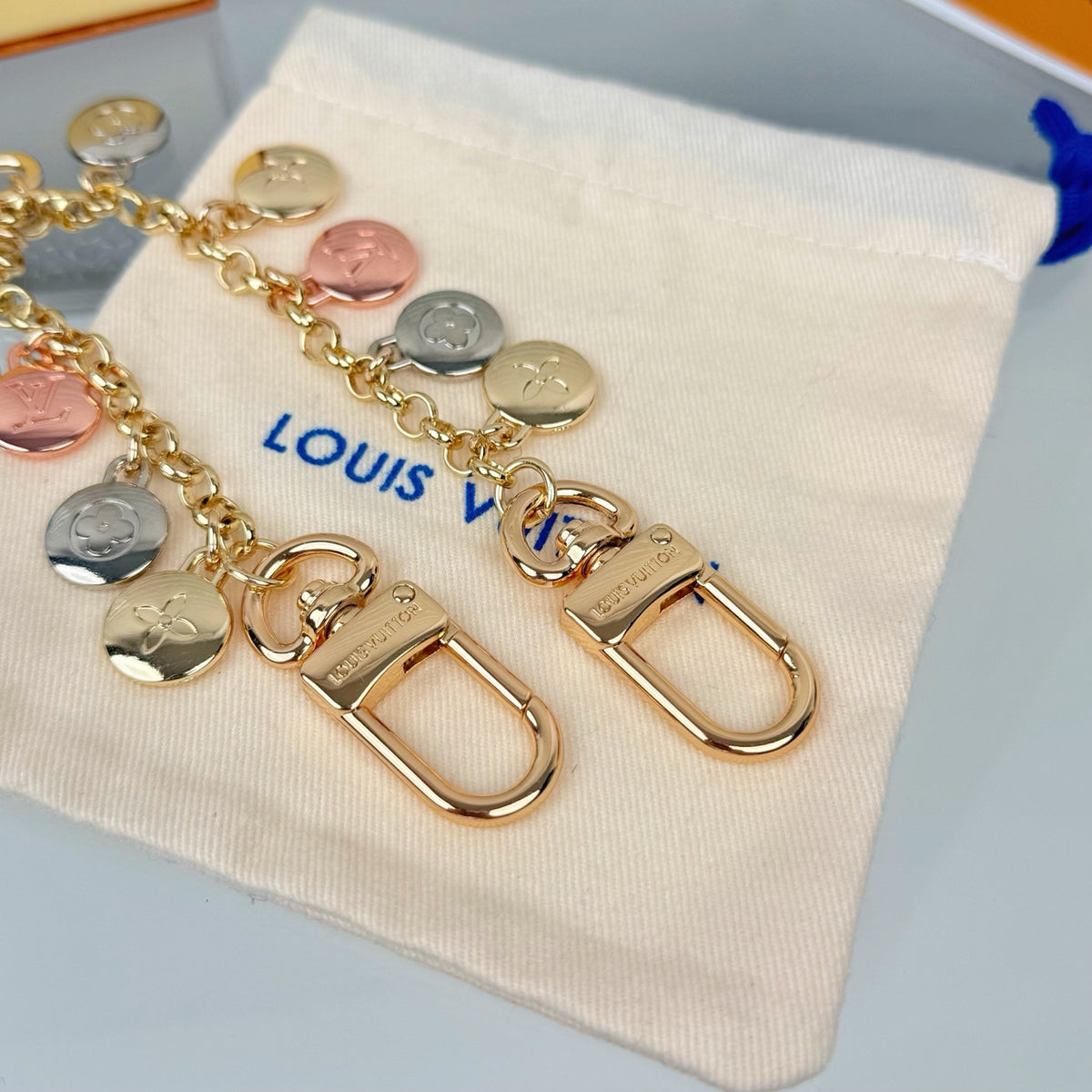 Louis Vuitton Spring Street Flower Monogram LV Letter Keychain - album image 5
