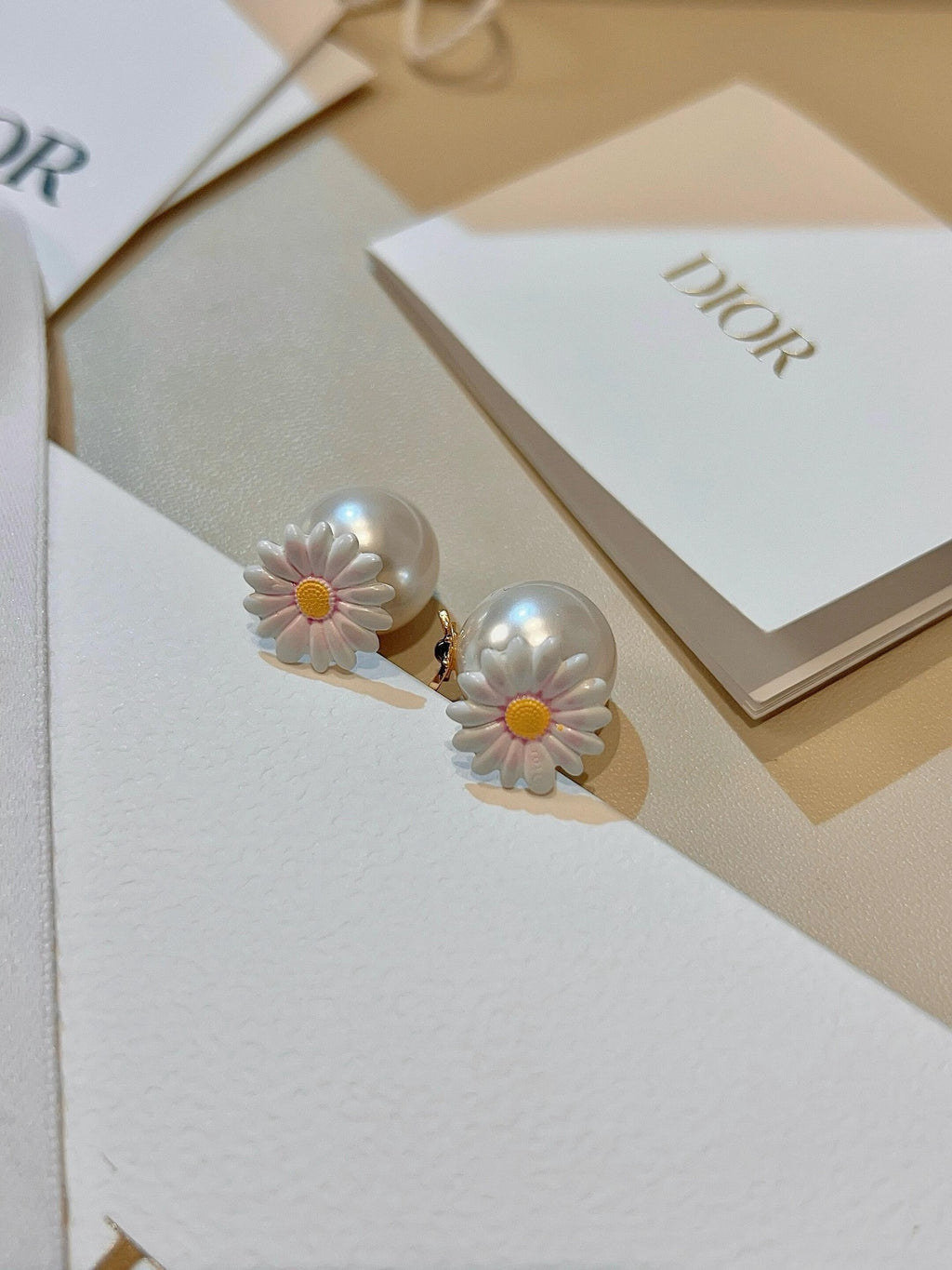 Dior Pink Daisy Pearl-Look Earrings - product image 11