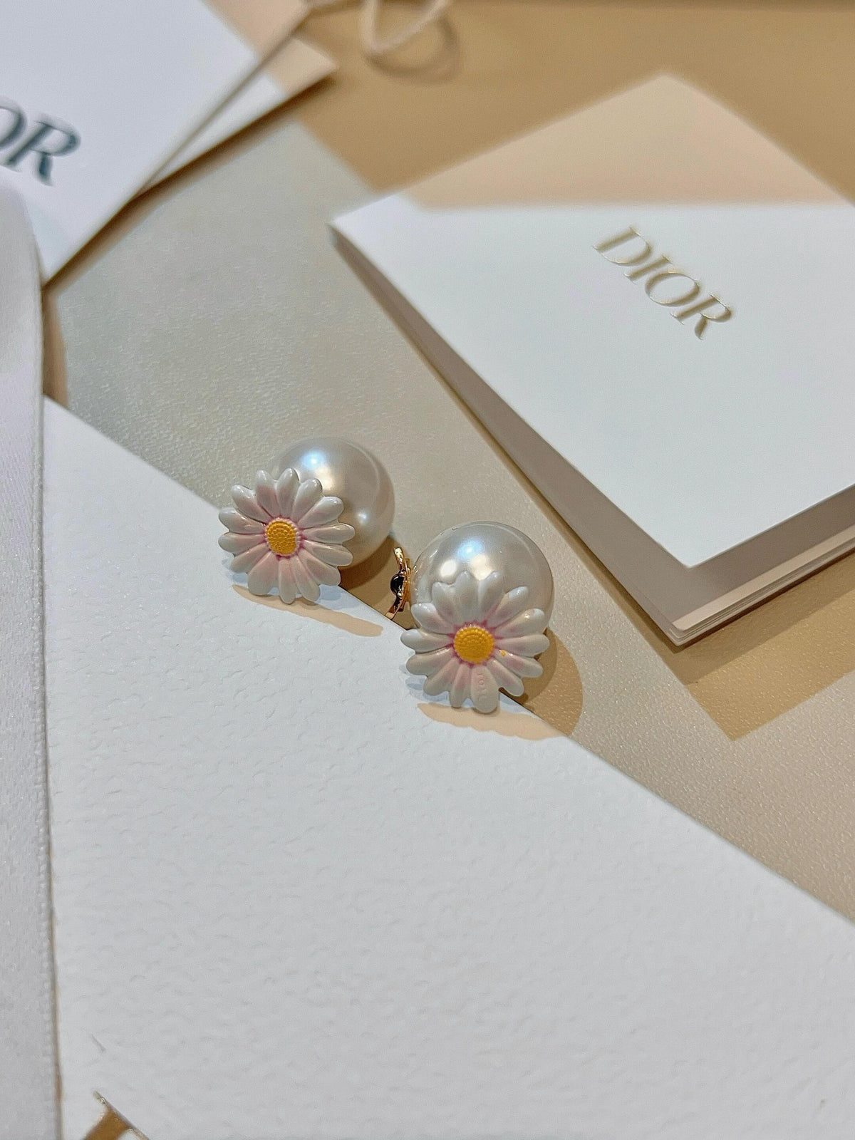 Dior Pink Daisy Pearl-Look Earrings - product image 11