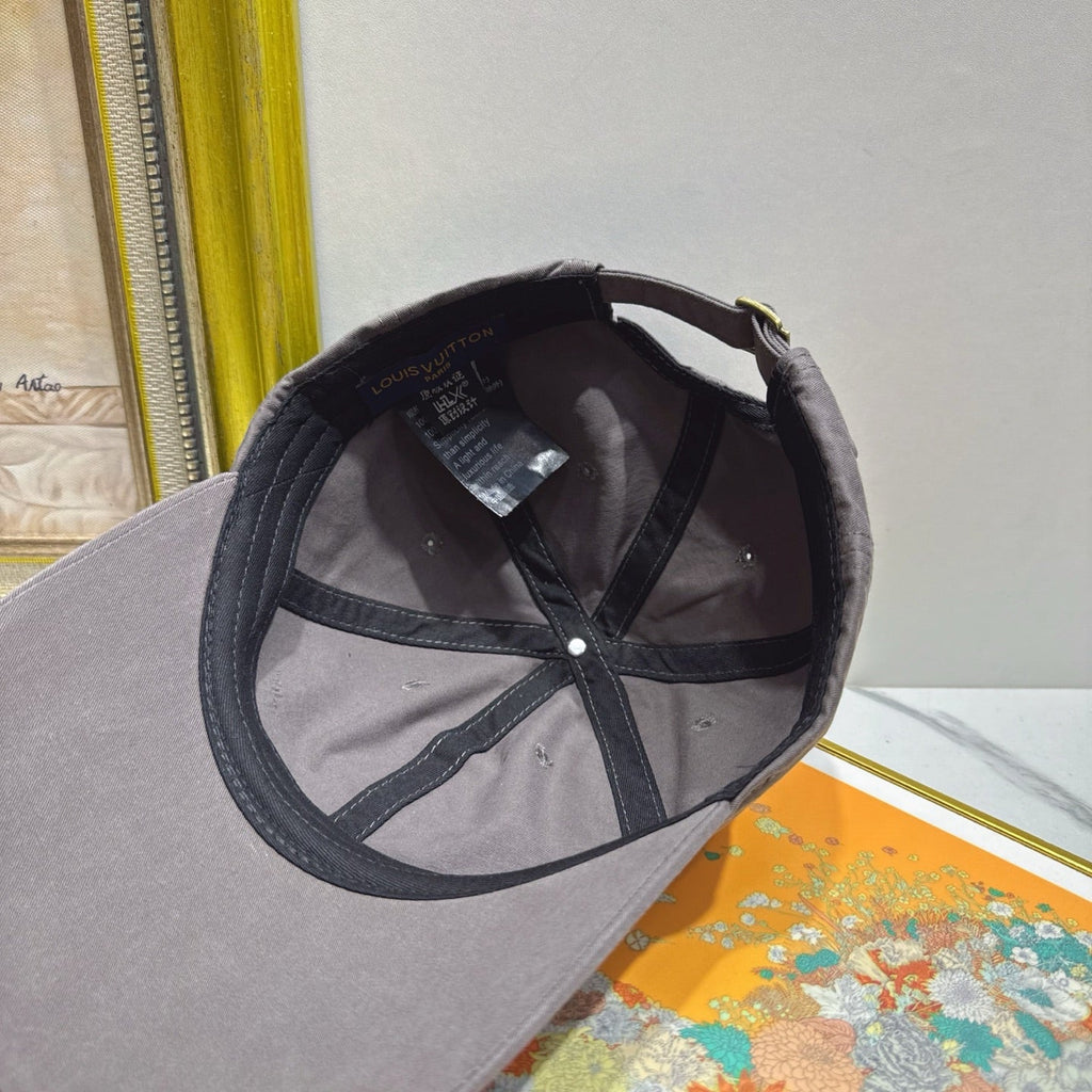 Louis Vuitton Baseball Cap - image 9