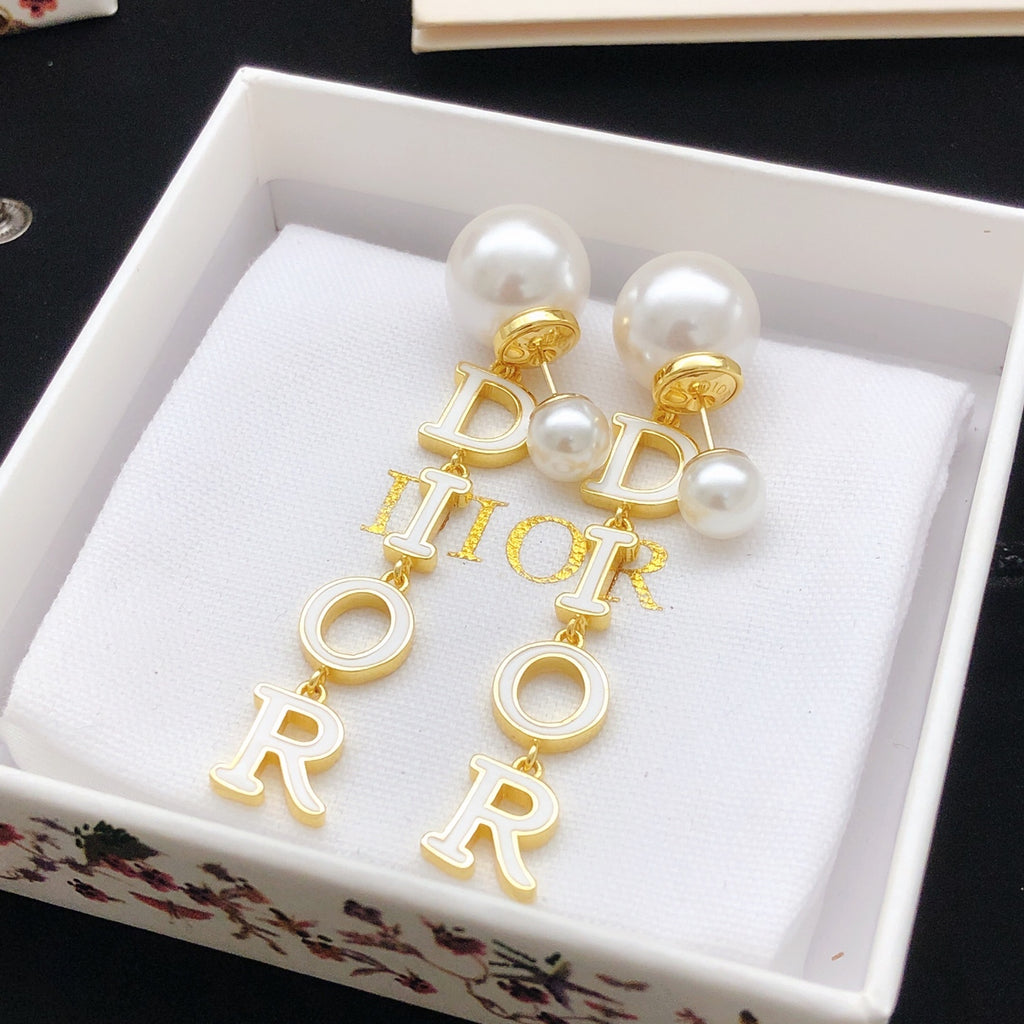 Dior Pearl-Look Vertical Letter Earrings - product image 4