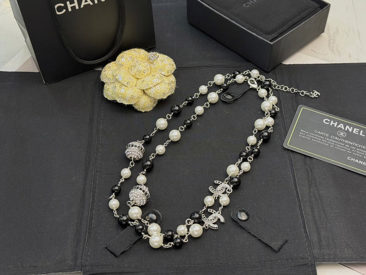 Chanel Interlocking C Black Pearl Chain Necklace - album image 5