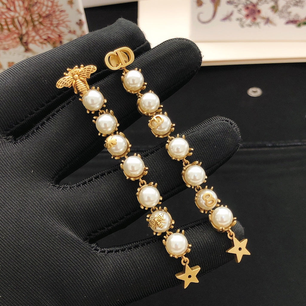 Dior Pearl-Look Chain Star Earrings - product image 2