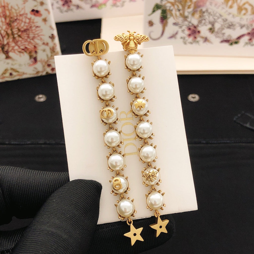 Dior Pearl-Look Chain Star Earrings - product image 1