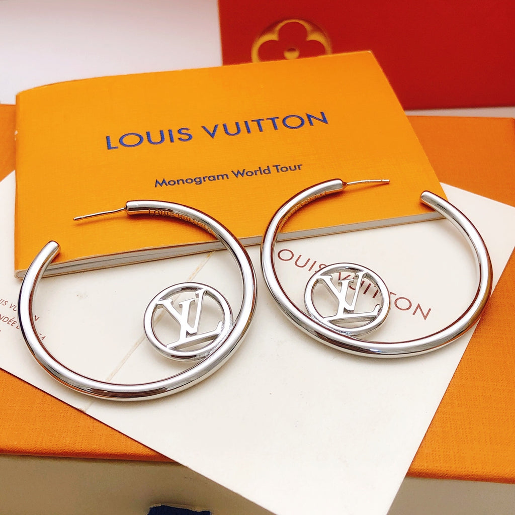 Louis Vuitton Circular Polished Earrings - album image 3