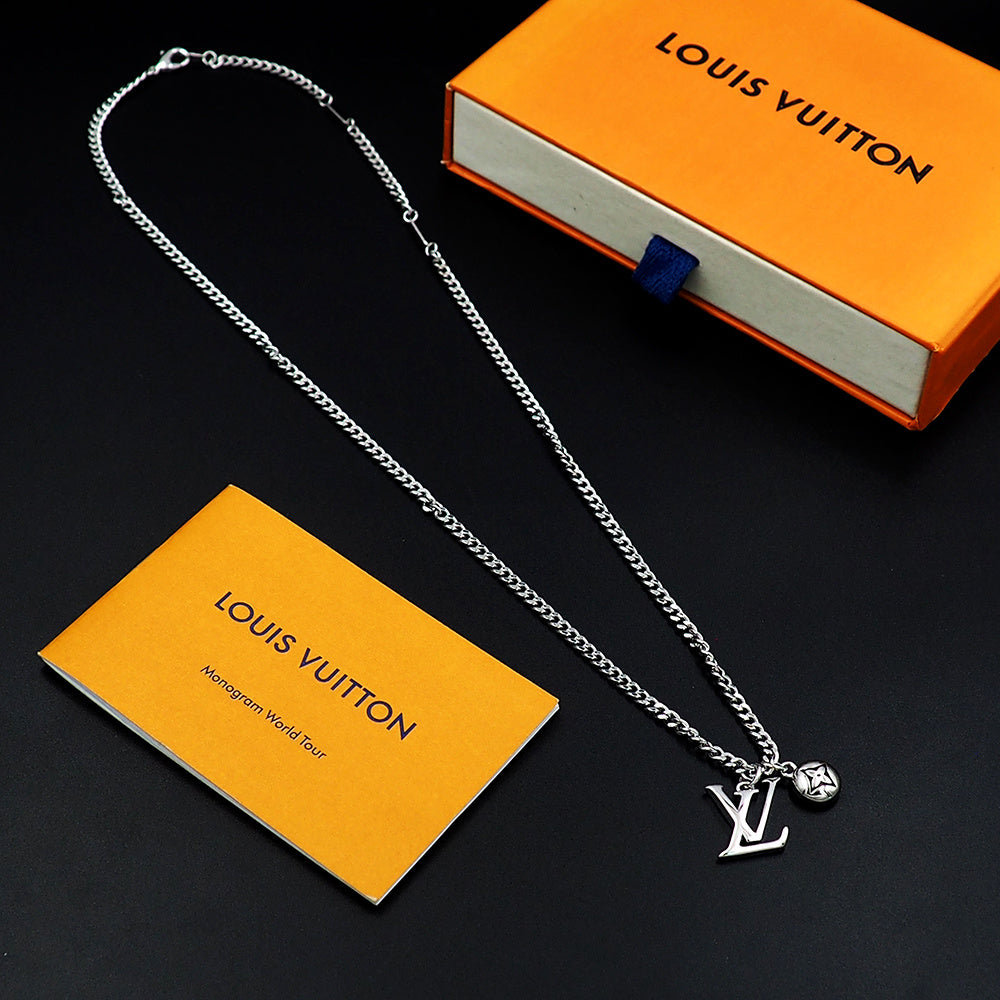 Louis Vuitton Flower Pendant Necklace in Three Finishes - album image 4