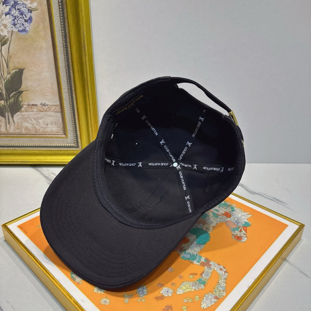 Louis Vuitton Baseball Cap - image 9