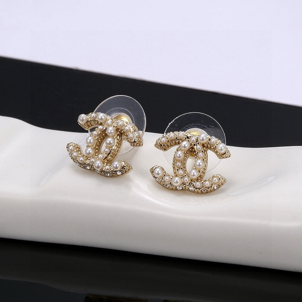 Chanel Gold-Tone Floral CC Stud Earrings - album image 3