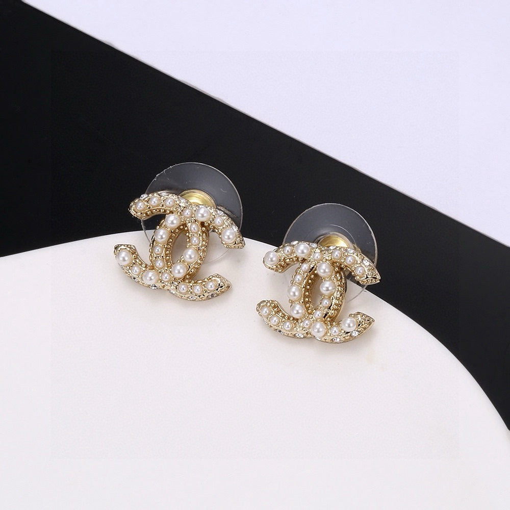Chanel Gold-Tone Floral CC Stud Earrings - album image 6