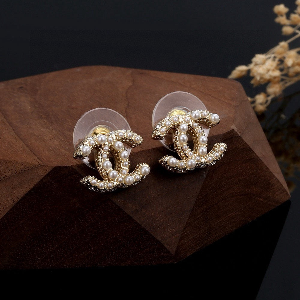 Chanel Gold-Tone Floral CC Stud Earrings - album image 5