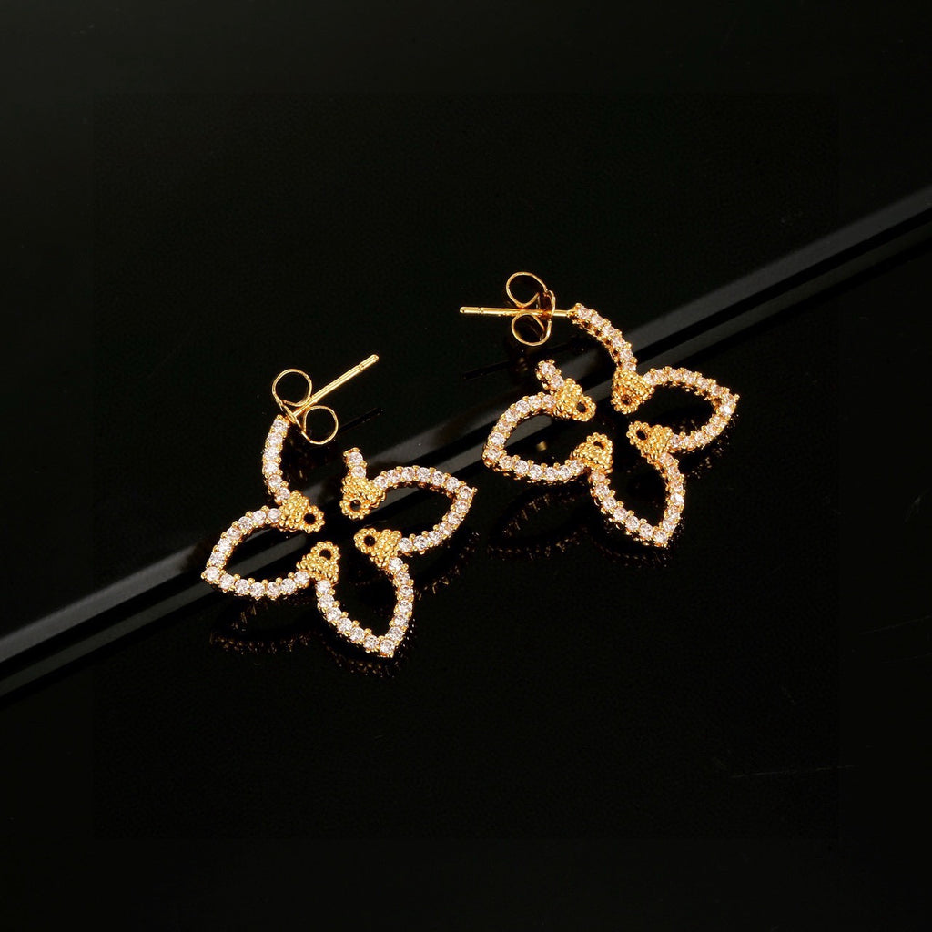 Louis Vuitton Gold-Tone Clover Stud Earrings - album image 2
