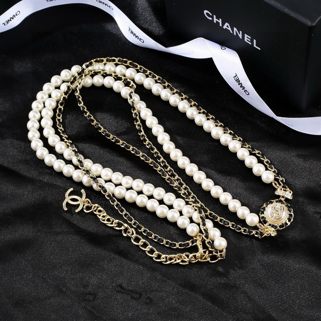 Chanel Pearl Chain Belt with Floral Center - album image 4