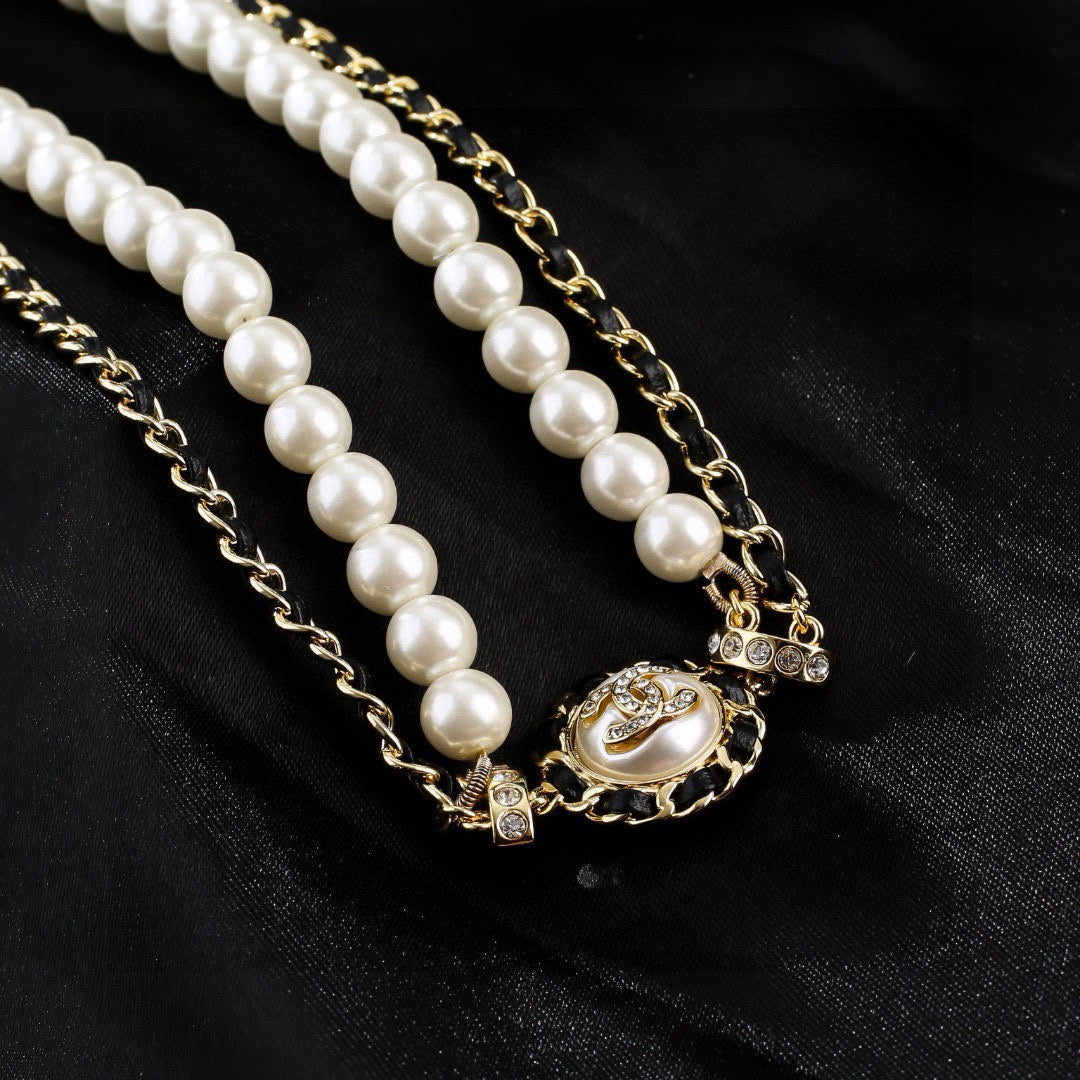 Chanel Pearl Chain Belt with Floral Center - album image 6