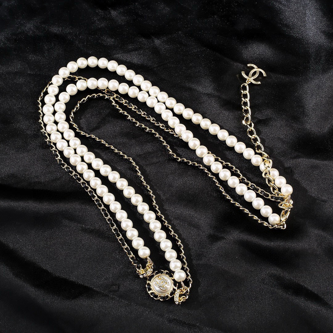 Chanel Pearl Chain Belt with Floral Center - album image 8