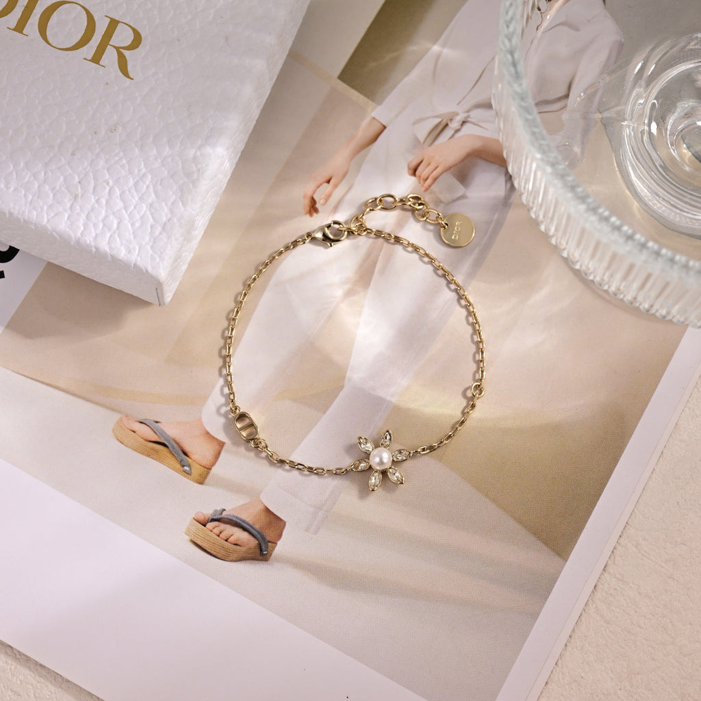 Dior Fine Cross Jewelry - product image 8