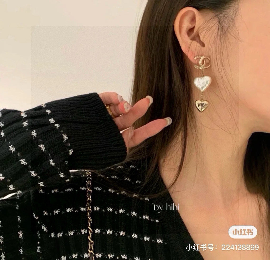 Chanel Gold-Tone Heart Earrings - album image 7