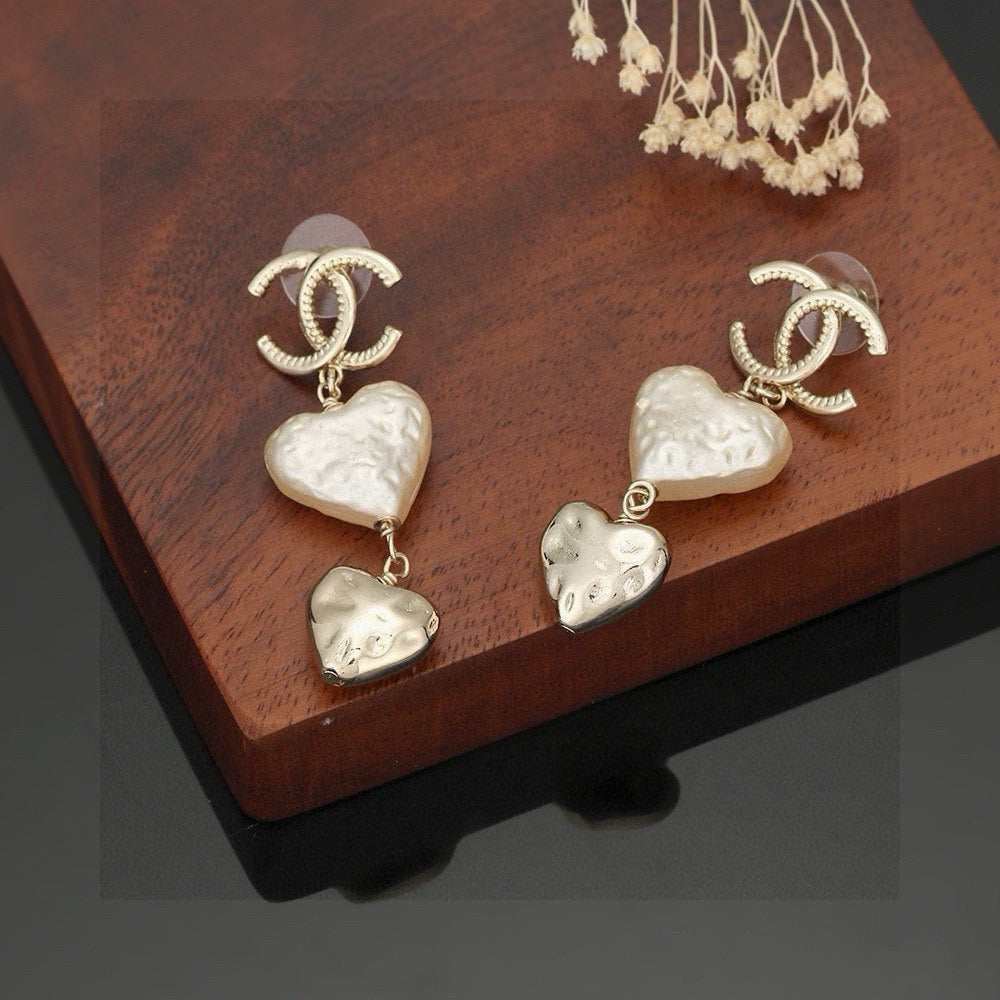 Chanel Gold-Tone Heart Earrings - album image 6