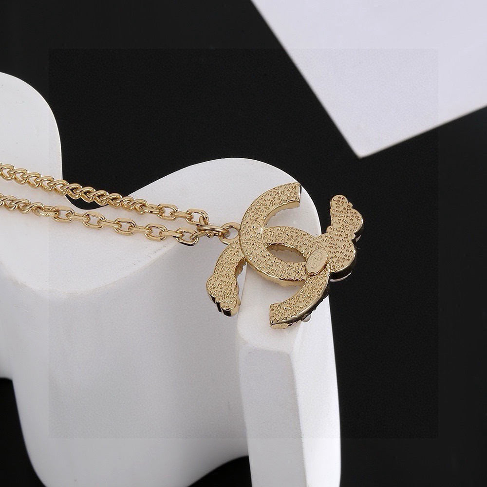 Chanel Interlocking C Pearl Necklace - album image 6