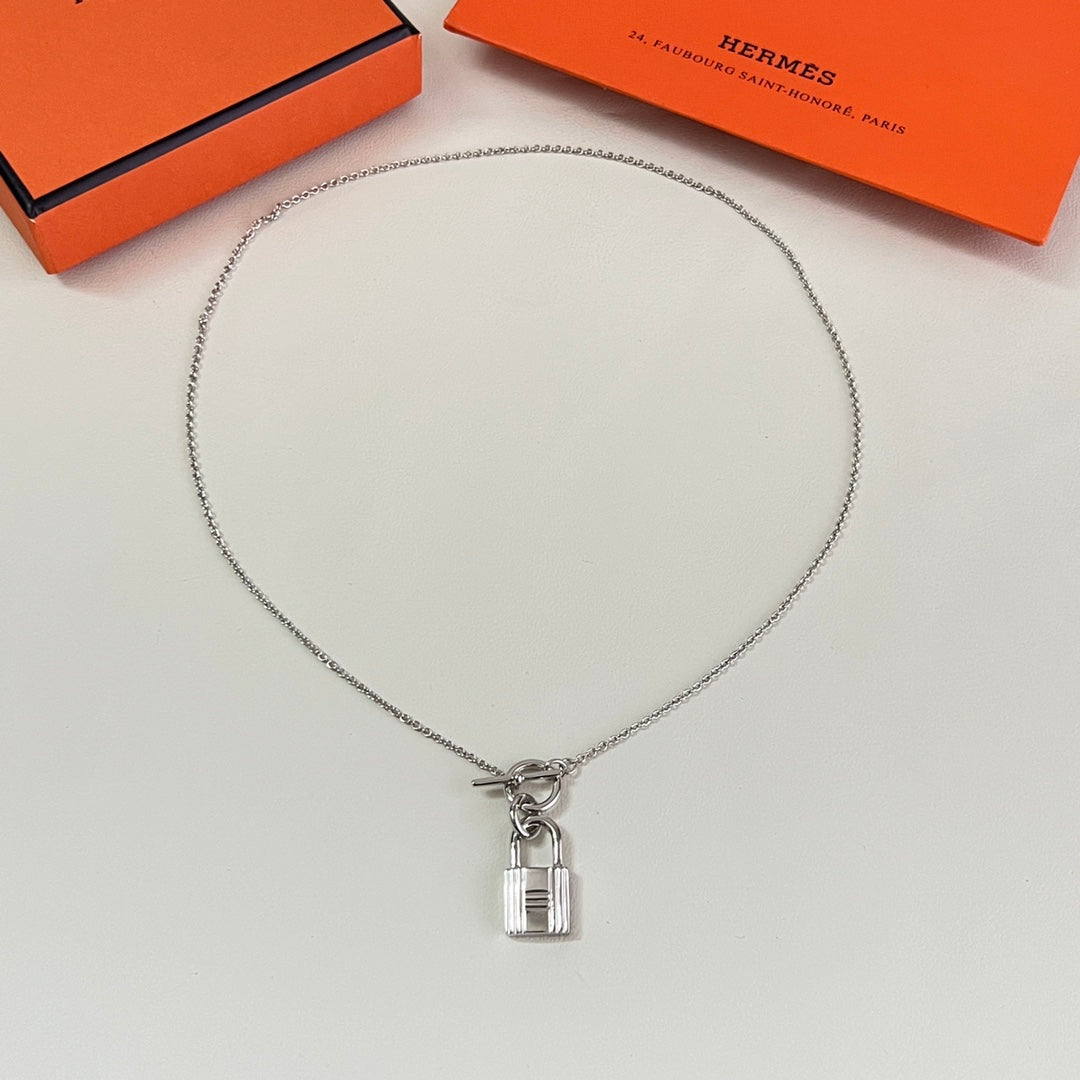 Hermès Silver-Tone Double Anchor-Link Necklace - album image 5