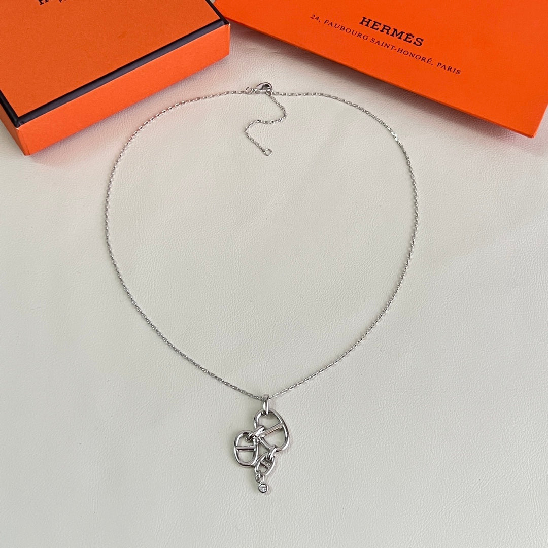 Hermès Silver-Tone Horse-Head Outline Pendant Necklace - album image 5