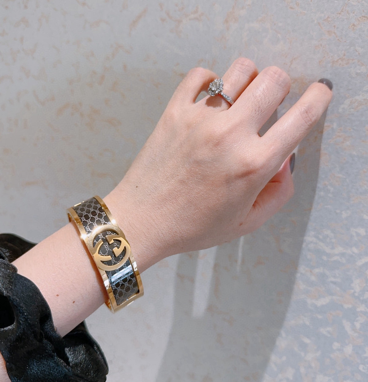 Gucci Anger Forest Interlocking G Antiqued Bangle - album image 3