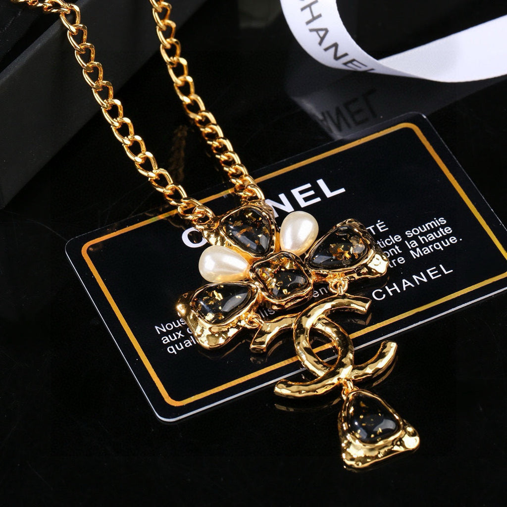 Chanel Interlocking C Necklace - album image 5