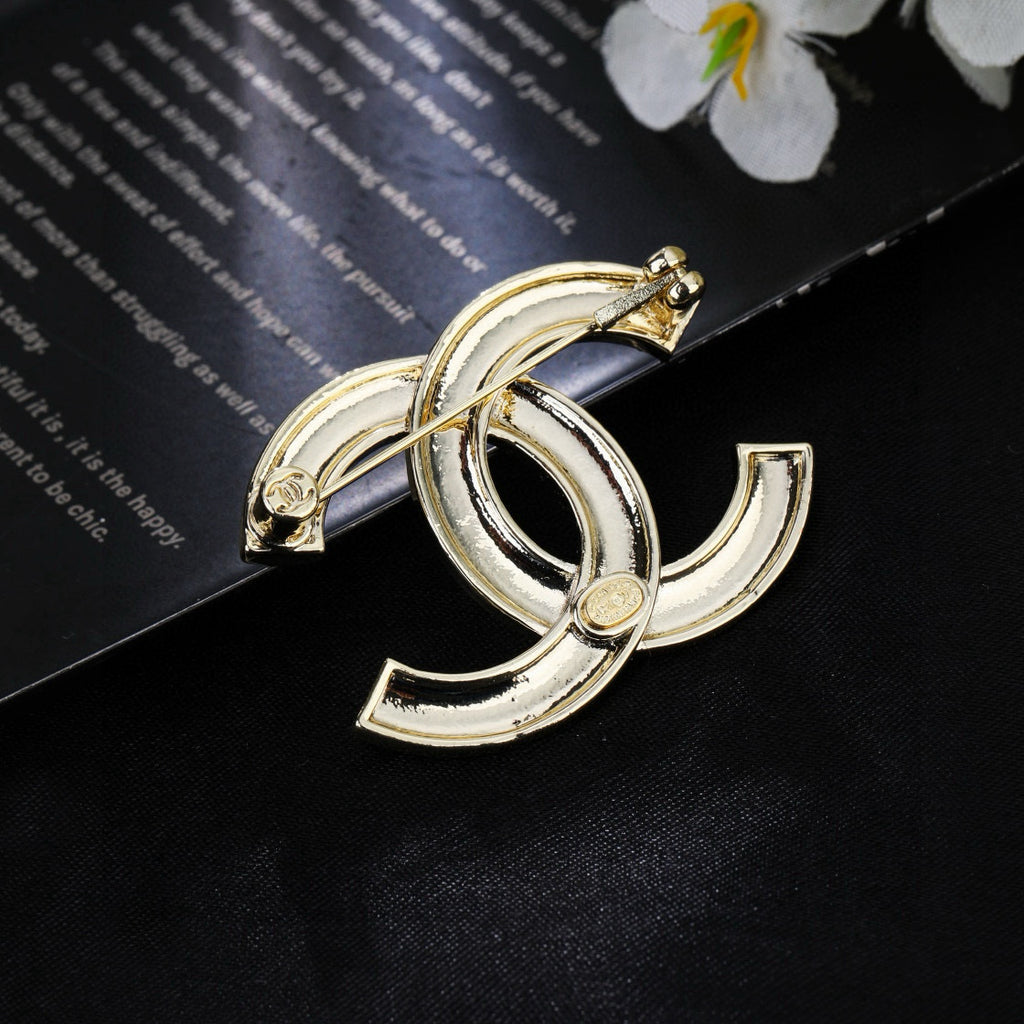 Chanel Interlocking C Multicolor Brooch - album image 6