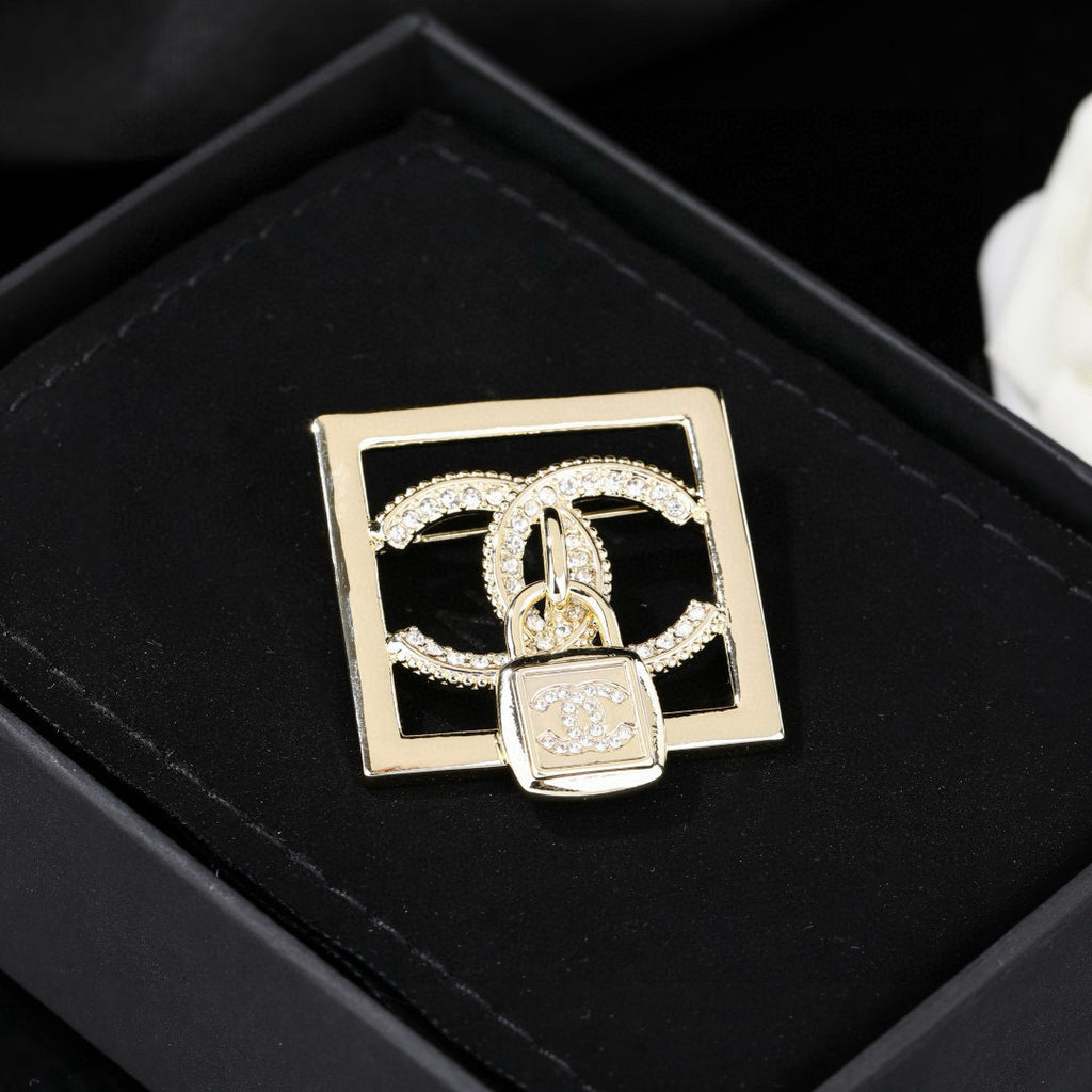 Chanel Interlocking C Padlock Brooch - album image 5
