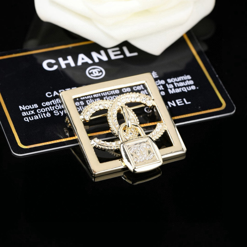 Chanel Interlocking C Padlock Brooch - album image 4