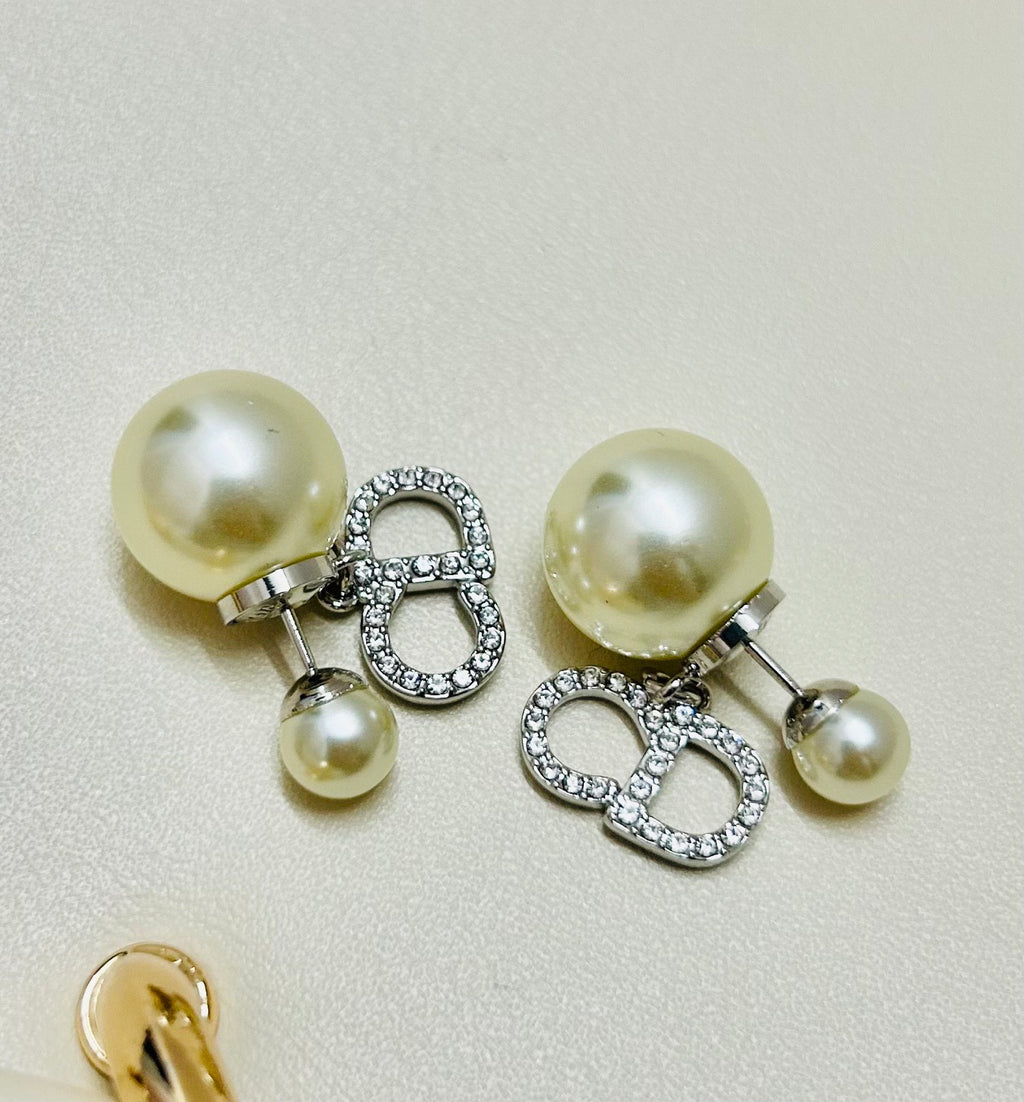 Dior Silver-Tone CD Ribbon Knot Earrings - product image 7