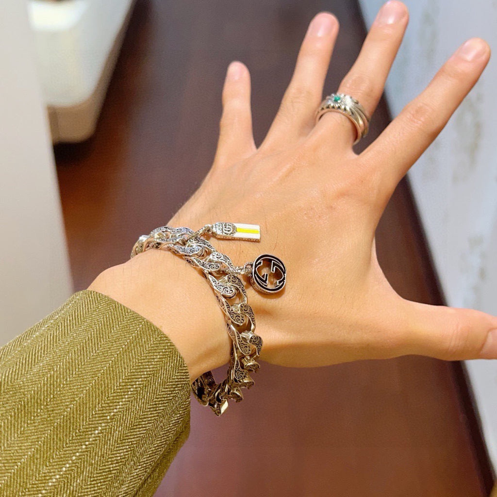 Gucci Silver-Tone Chunky Link Bracelet with G Charm - album image 8