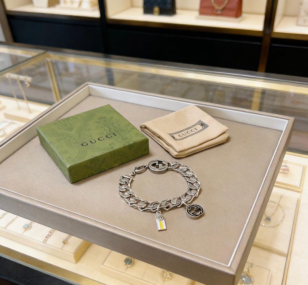 Gucci Silver-Tone Chunky Link Bracelet with G Charm - album image 5