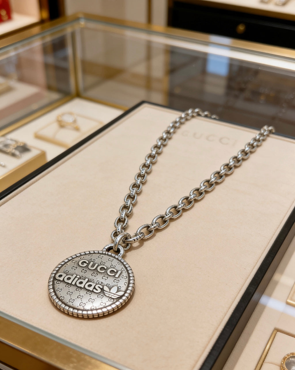 Gucci Anger Forest Interlocking G Antiqued Chain Necklace - album image 2
