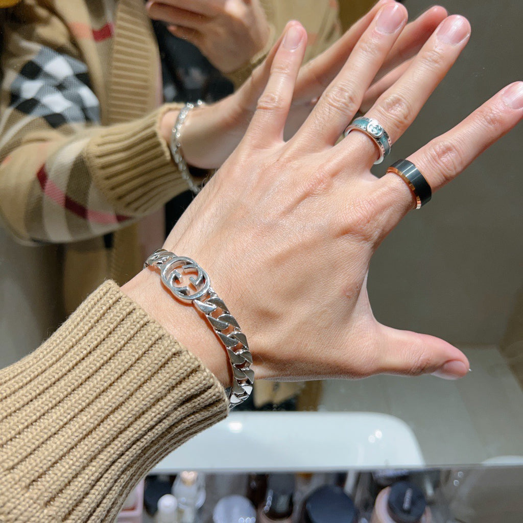 Gucci Silver-Tone Textured Open Bangle - album image 4
