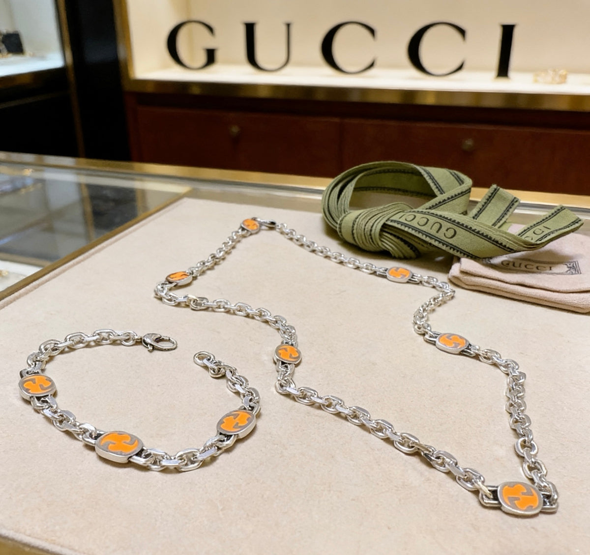 Gucci Gold-Tone Rose Enamel Necklace or Bracelet - album image 4