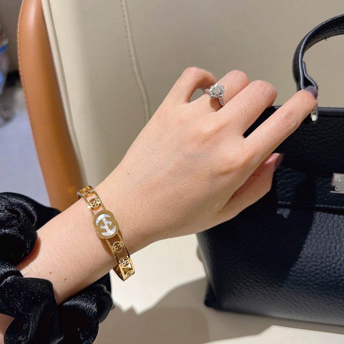 Gucci Anger Forest Interlocking G Antiqued Bangle - album image 3