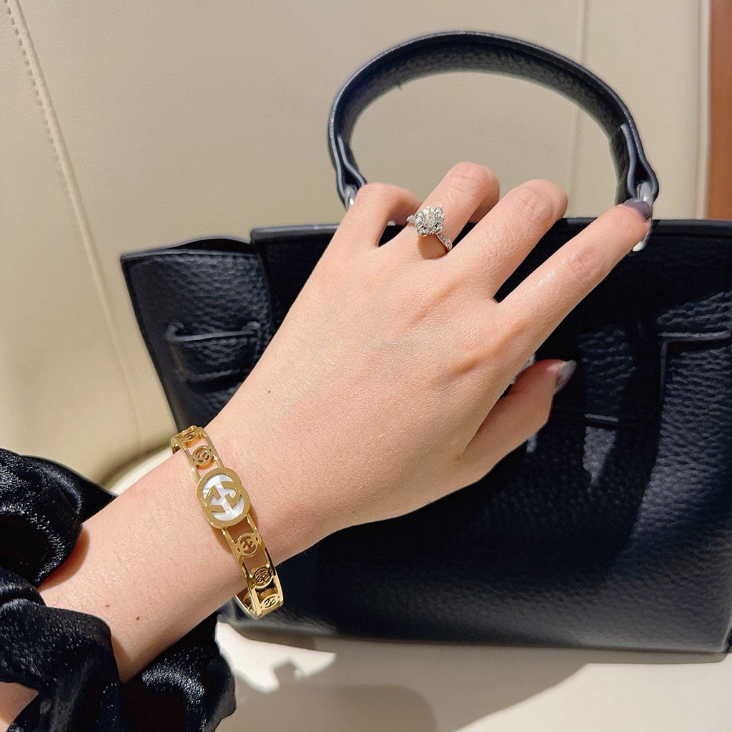 Gucci Anger Forest Interlocking G Antiqued Bangle - album image 6