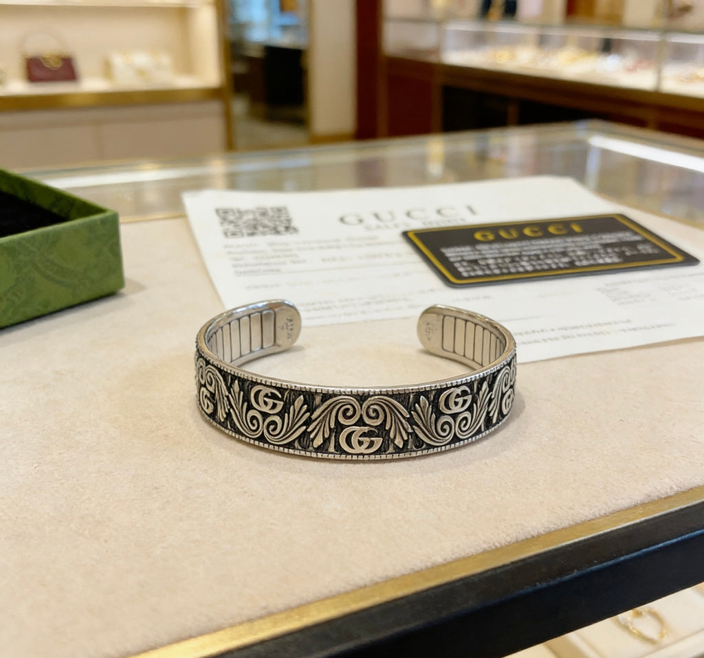Gucci Anger Forest Interlocking G Antiqued Bangle - album image 1