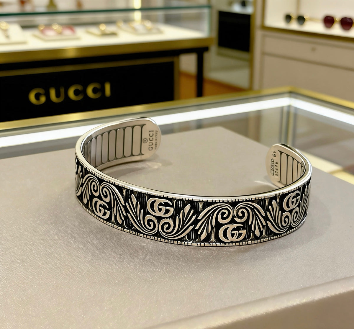 Gucci Anger Forest Interlocking G Antiqued Bangle - album image 5