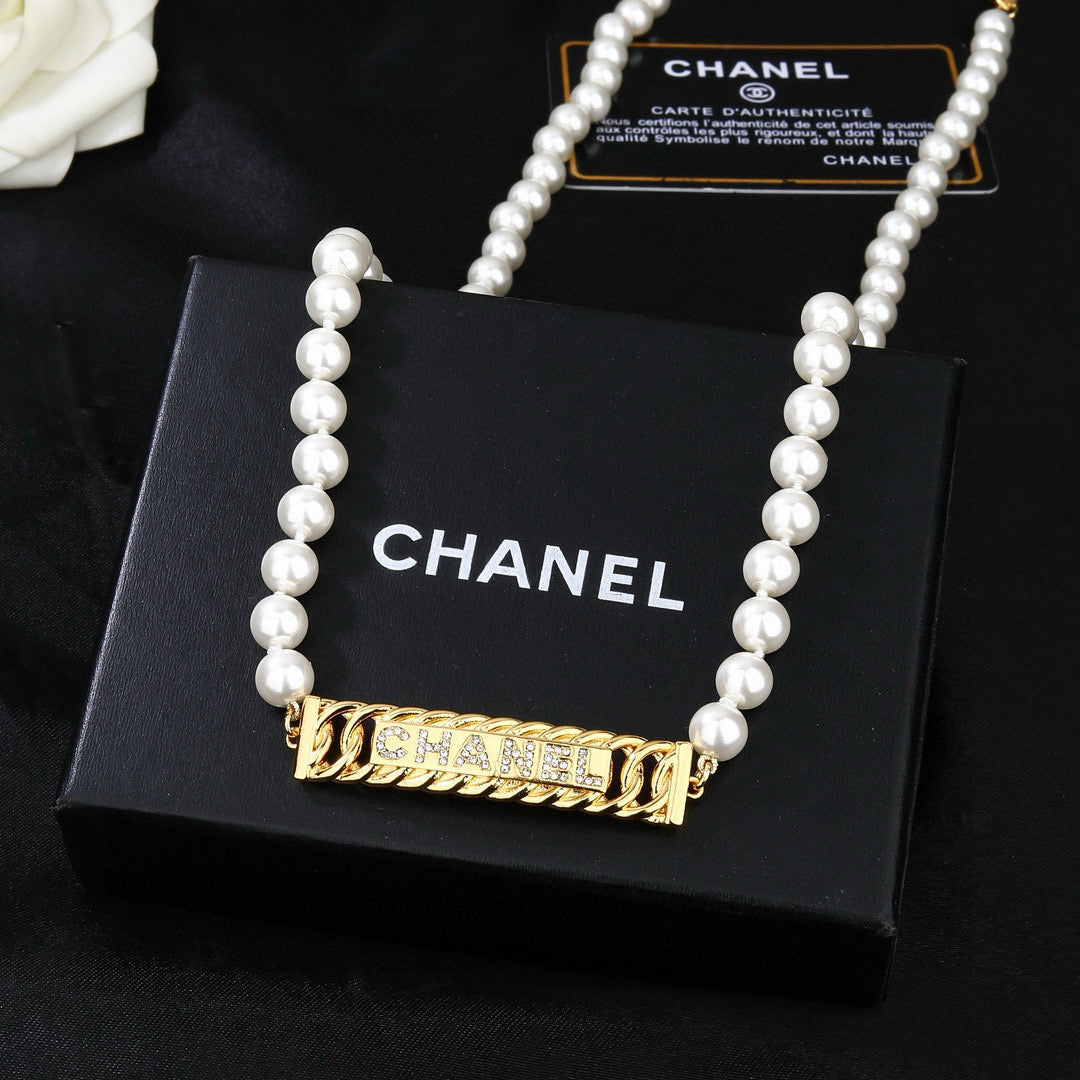 Chanel Pearl Chain Belt with Square CC Center - album image 2