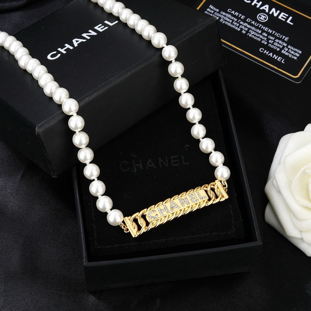 Chanel Pearl Chain Belt with Square CC Center - album image 3