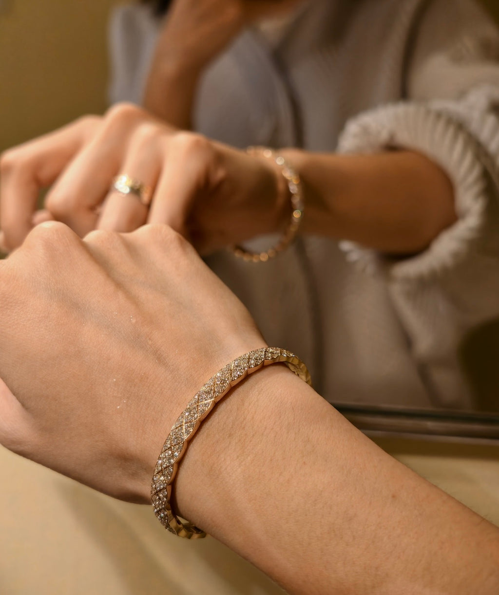 Chanel Interlocking C Checkered Rose Rose Gold-Tone Gold-Tone Bangle - album image 4