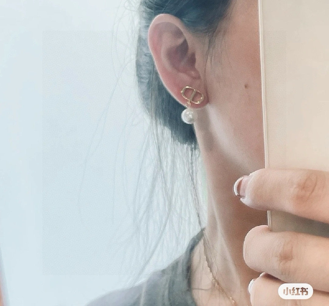 Dior Diagonal CD Pearl-Look Earrings - product image 7