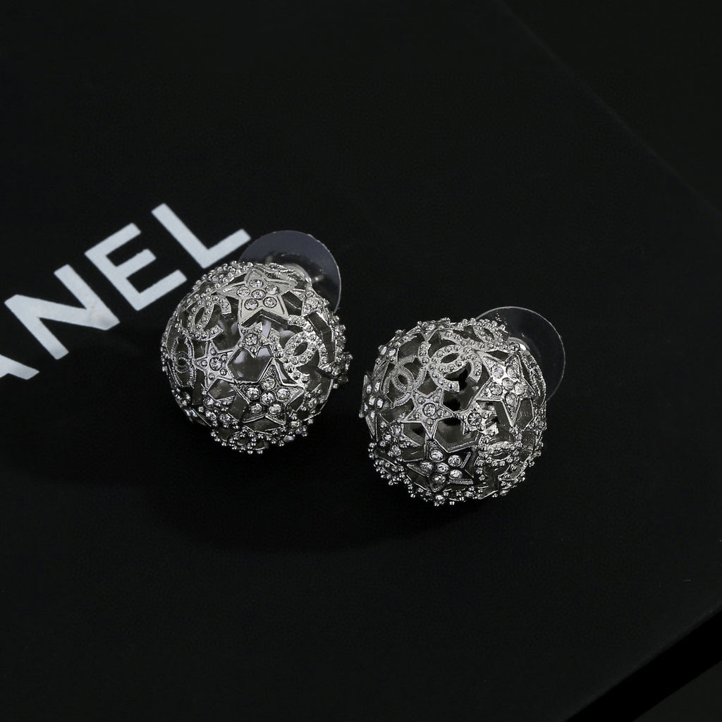 Chanel Star Circular Openwork Stud Earrings - album image 3